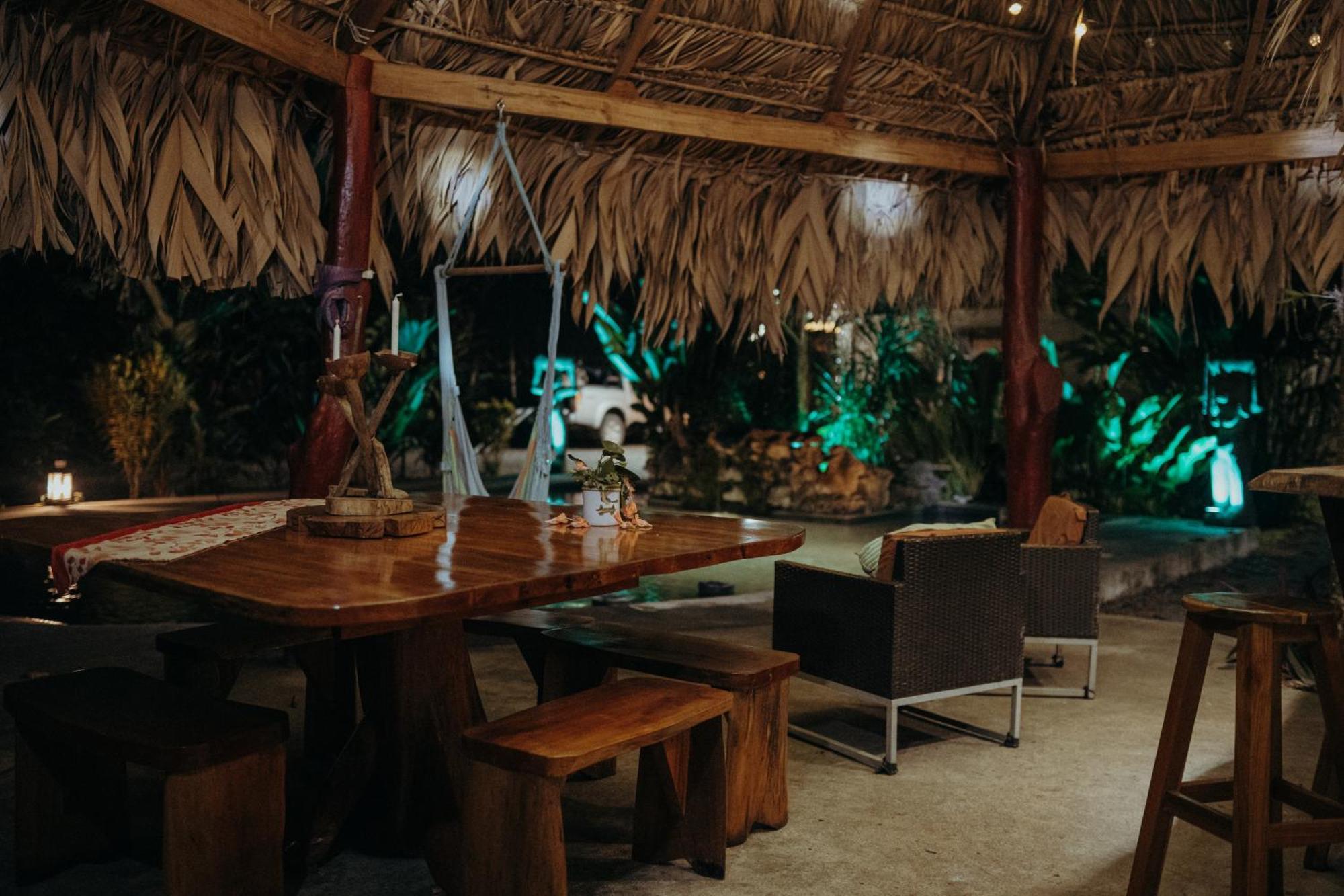 Casa De Los Amigos Caribena 까위따 외부 사진